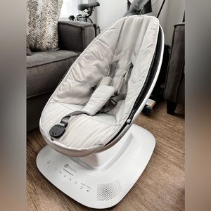 4MOMS BABY ROCKER/SWING
